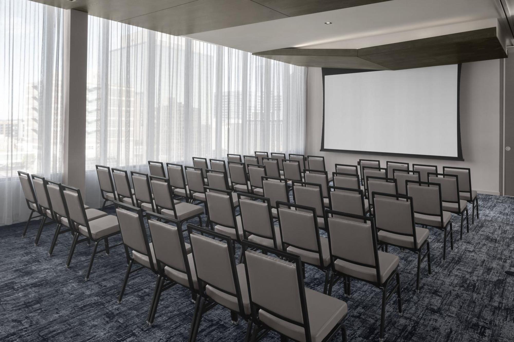 Ac Hotel By Marriott St. Louis Clayton Extérieur photo