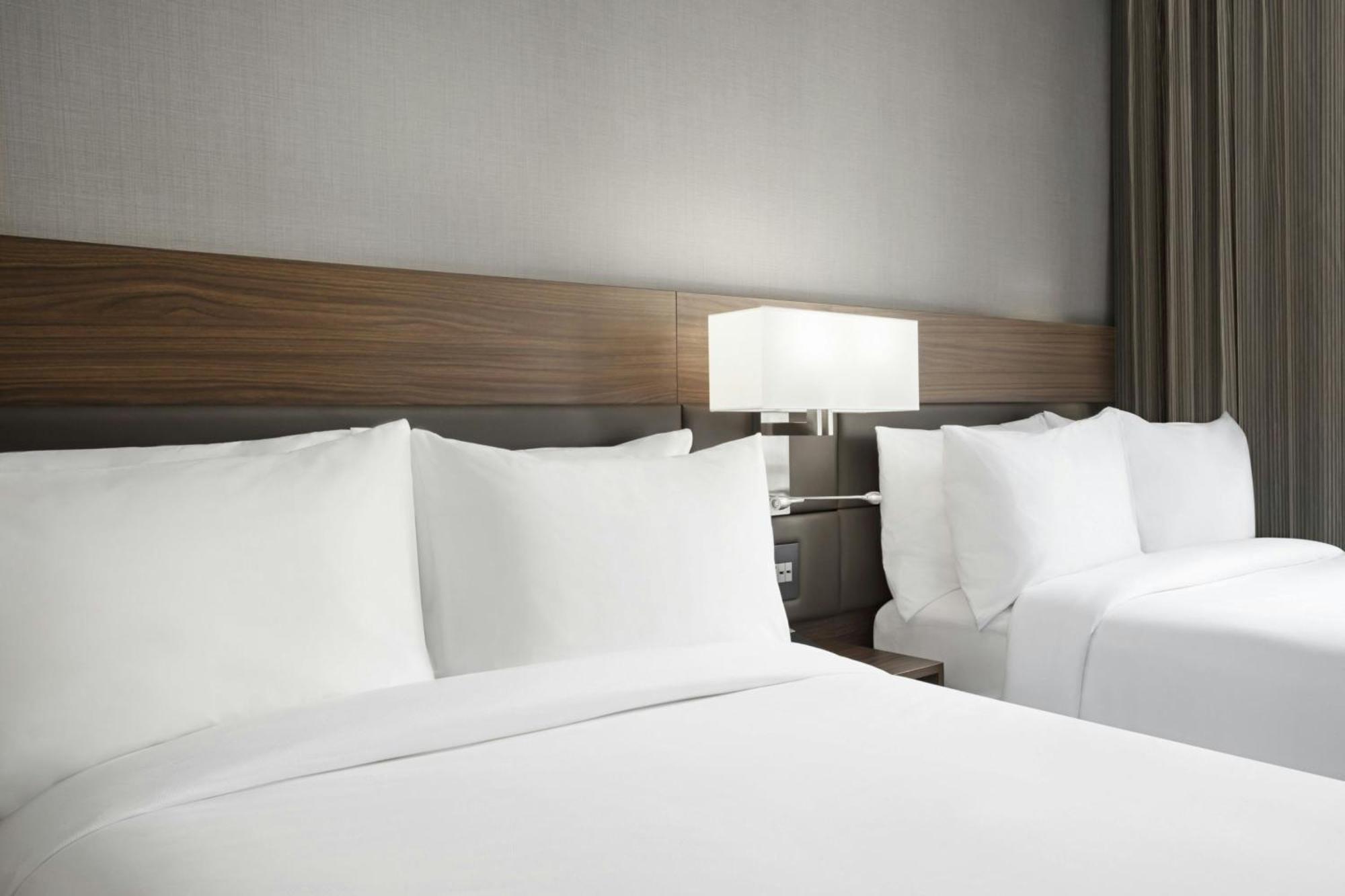Ac Hotel By Marriott St. Louis Clayton Extérieur photo